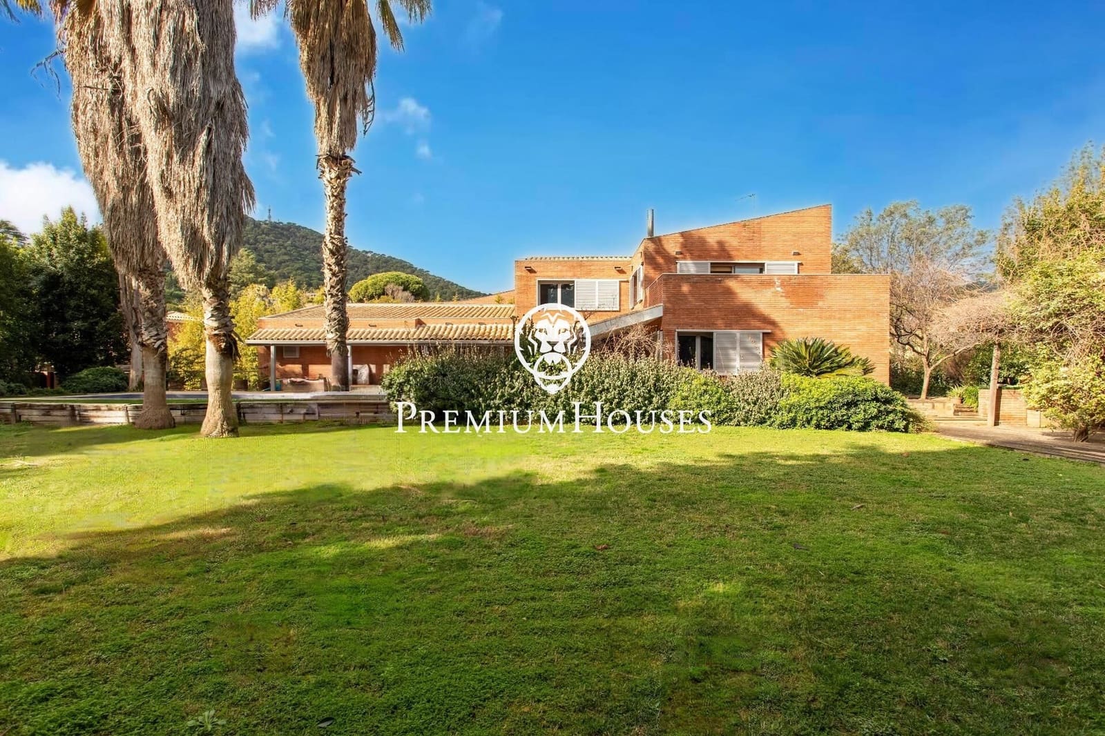 4 bedroom Villa for sale in Cabrera de Mar with pool garage - € 1,350,000 (Ref: 9400926)