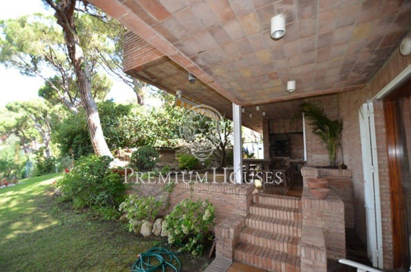 9 chambre Villa/Maison à vendre à Cabrils avec piscine garage - 2 250 000 € (Ref: 9400927)