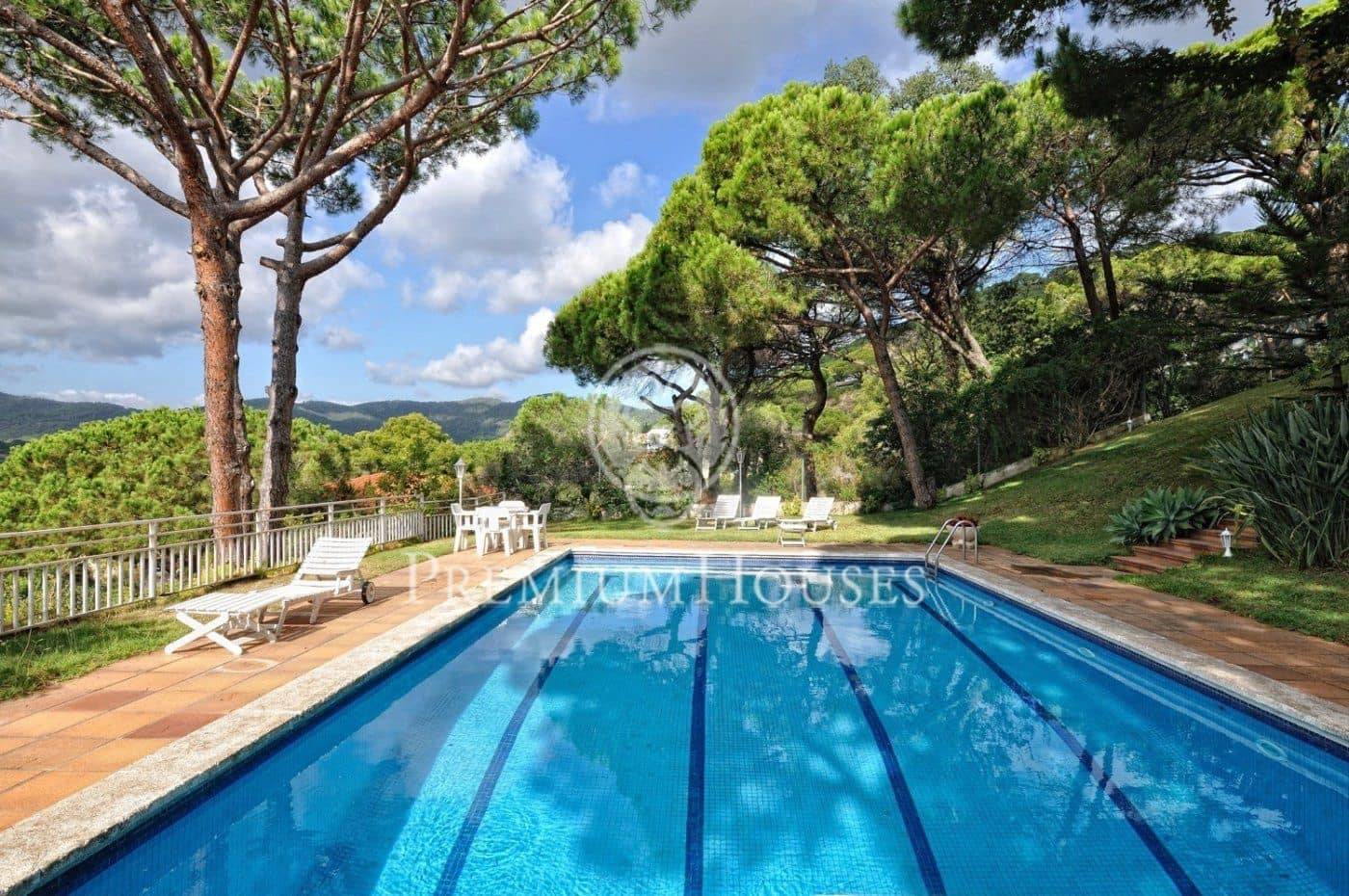 9 chambre Villa/Maison à vendre à Cabrils avec piscine garage - 2 250 000 € (Ref: 9400927)