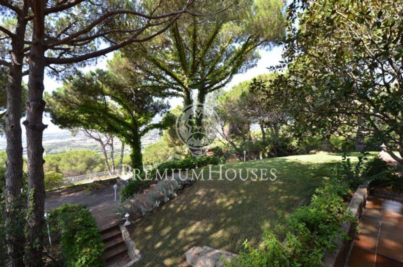 9 chambre Villa/Maison à vendre à Cabrils avec piscine garage - 2 250 000 € (Ref: 9400927)