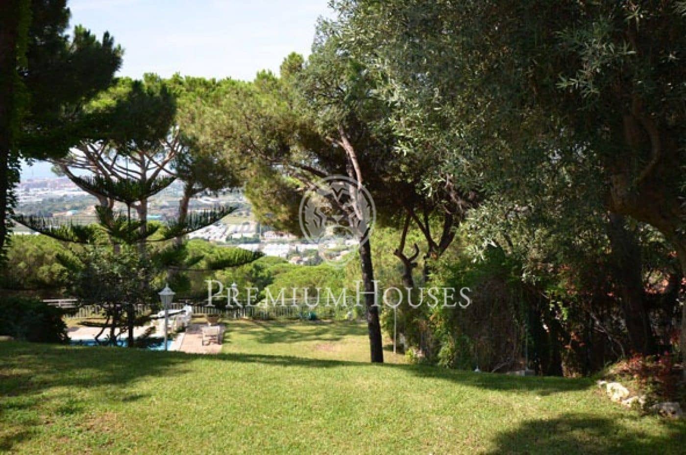 9 chambre Villa/Maison à vendre à Cabrils avec piscine garage - 2 250 000 € (Ref: 9400927)