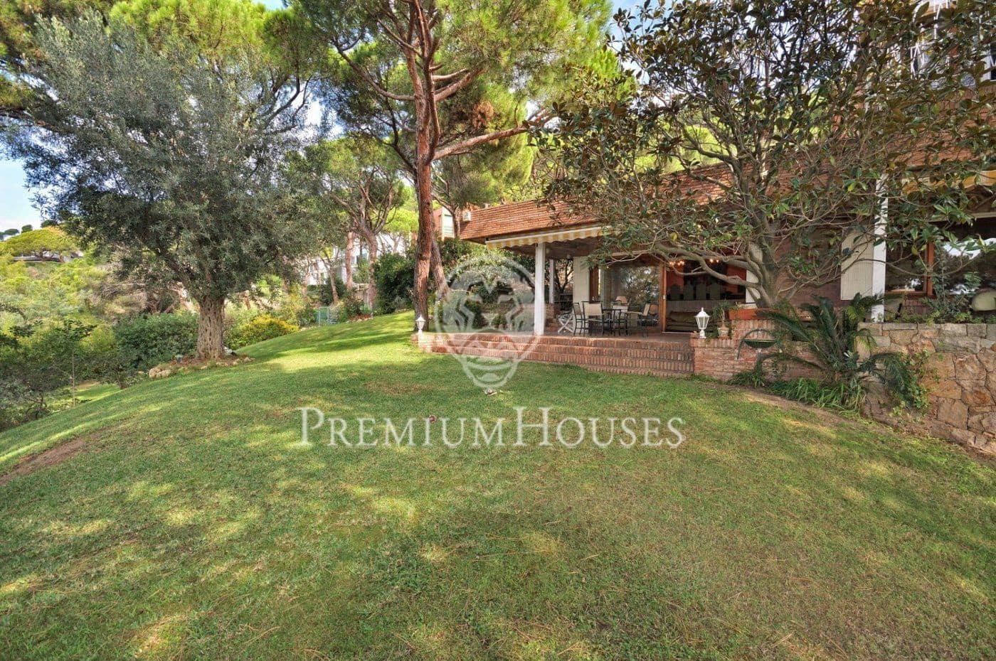 9 chambre Villa/Maison à vendre à Cabrils avec piscine garage - 2 250 000 € (Ref: 9400927)