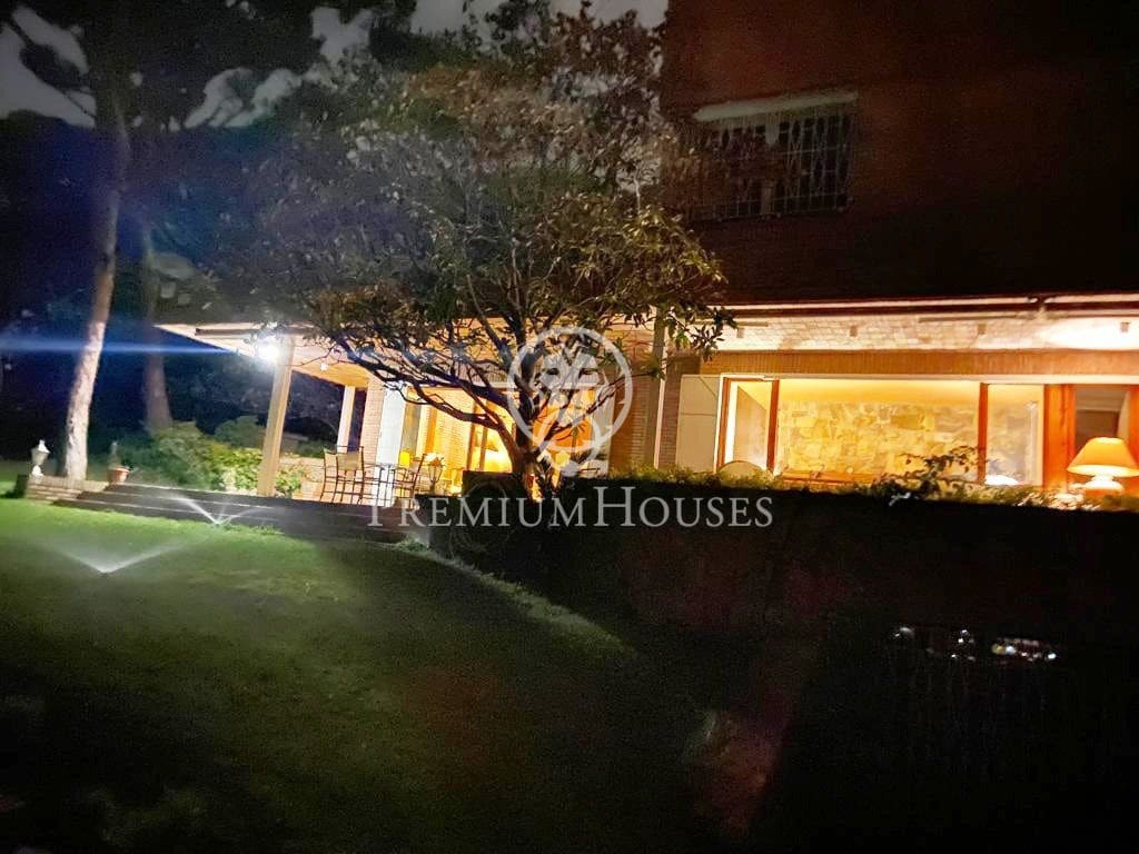 9 chambre Villa/Maison à vendre à Cabrils avec piscine garage - 2 250 000 € (Ref: 9400927)