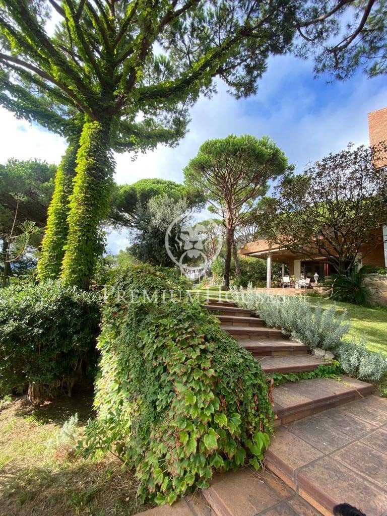 9 chambre Villa/Maison à vendre à Cabrils avec piscine garage - 2 250 000 € (Ref: 9400927)