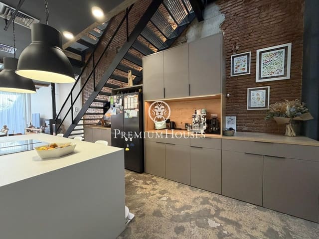 3 sypialnia Dom na sprzedaż w Mataró z garażem - 850 000 € (Ref: 9411236)