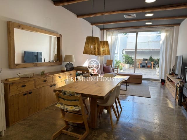 3 sypialnia Dom na sprzedaż w Mataró z garażem - 850 000 € (Ref: 9411236)