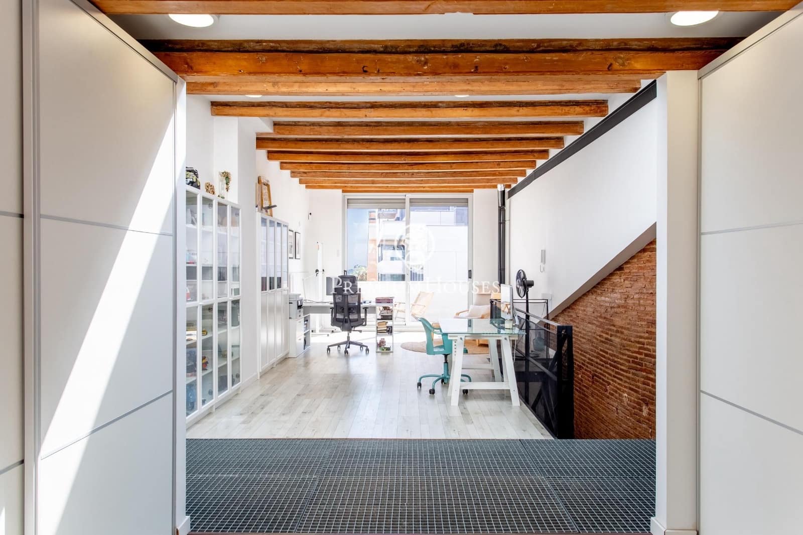 3 bedroom Townhouse for sale in Mataro with garage - € 815,000 (Ref: 9411236)