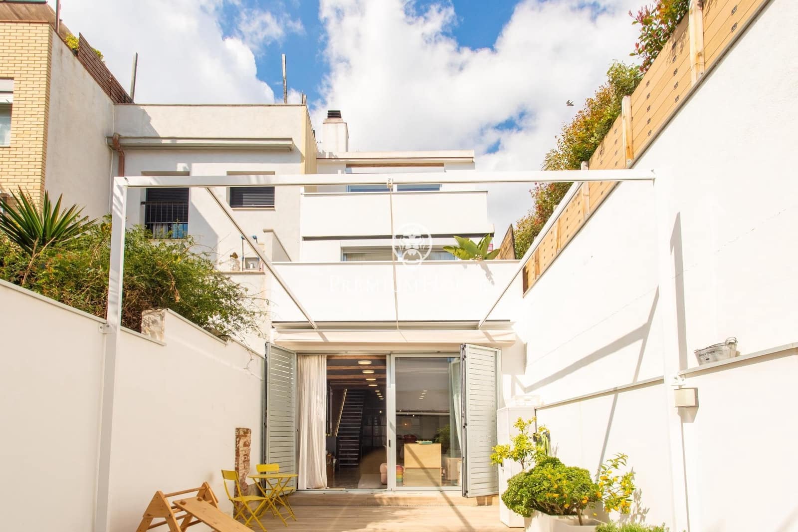 3 bedroom Townhouse for sale in Mataro with garage - € 815,000 (Ref: 9411236)