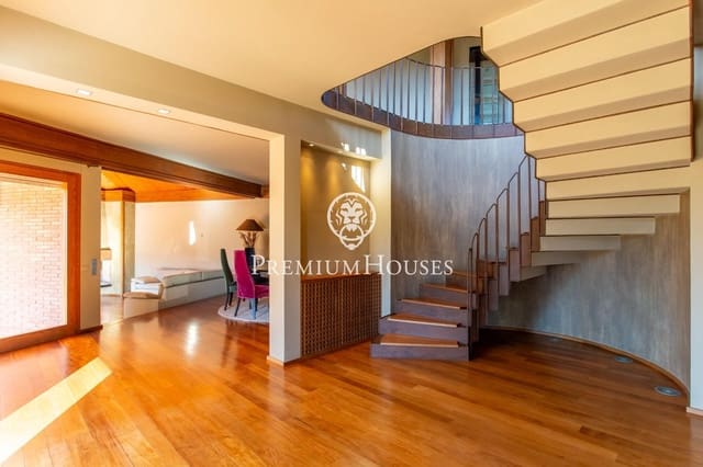 8 slaapkamer Villa te koop in Montornès del Vallès met zwembad garage - € 1.200.000 (Ref: 9411237)