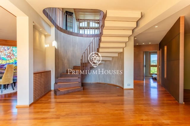 8 slaapkamer Villa te koop in Montornès del Vallès met zwembad garage - € 1.200.000 (Ref: 9411237)