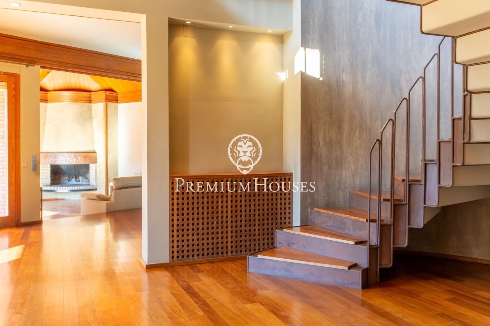 8 slaapkamer Villa te koop in Montornes del Valles met zwembad garage - € 1.200.000 (Ref: 9411237)