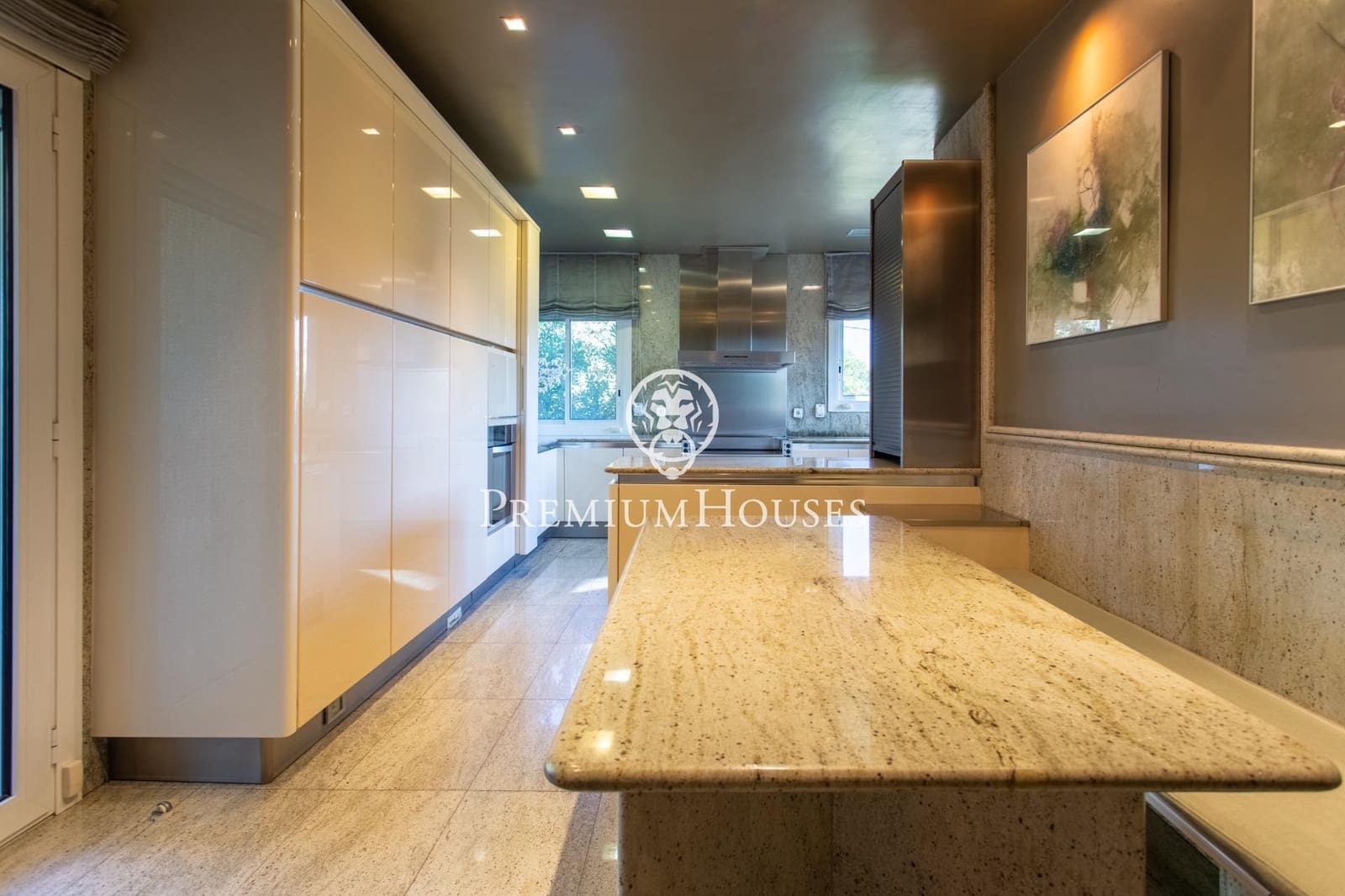 8 slaapkamer Villa te koop in Montornes del Valles met zwembad garage - € 1.200.000 (Ref: 9411237)