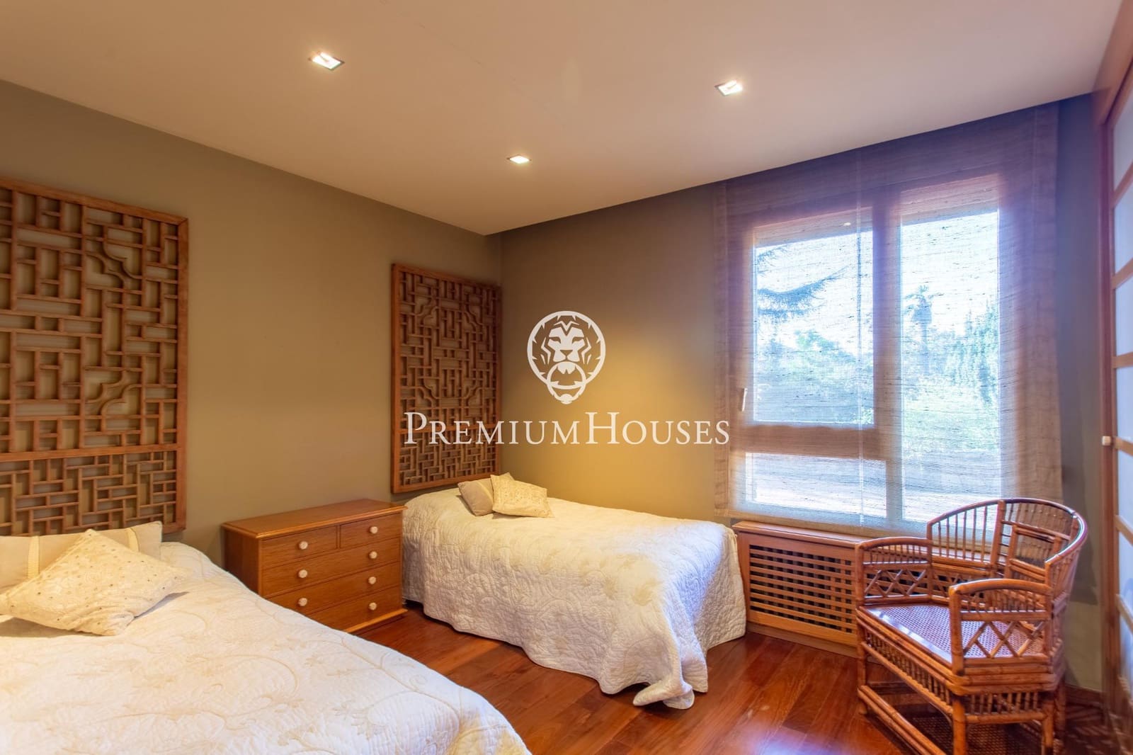 8 slaapkamer Villa te koop in Montornes del Valles met zwembad garage - € 1.200.000 (Ref: 9411237)