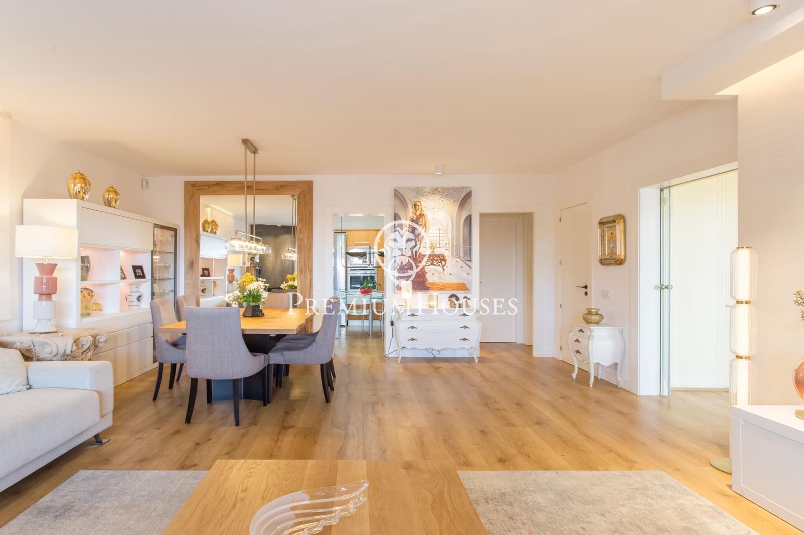 5 soverom Villa til salgs i El Masnou med svømmebasseng garasje - € 1 395 000 (Ref: 9414085)