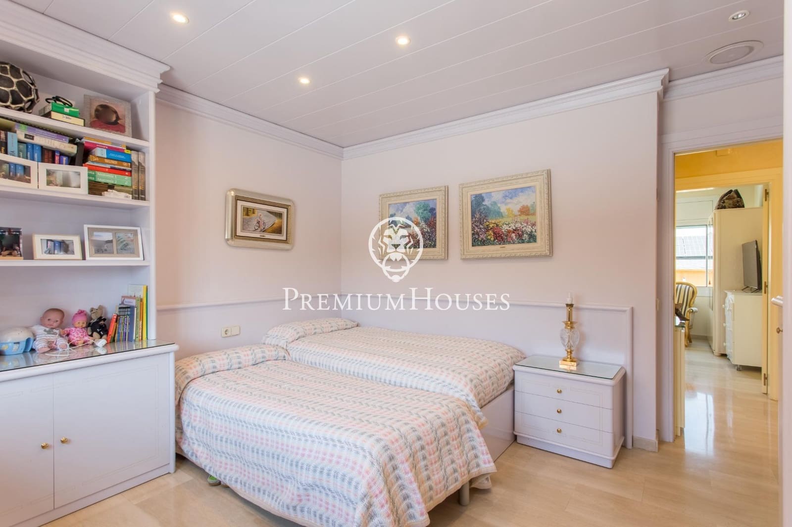 5 soverom Villa til salgs i El Masnou med svømmebasseng garasje - € 1 395 000 (Ref: 9414085)