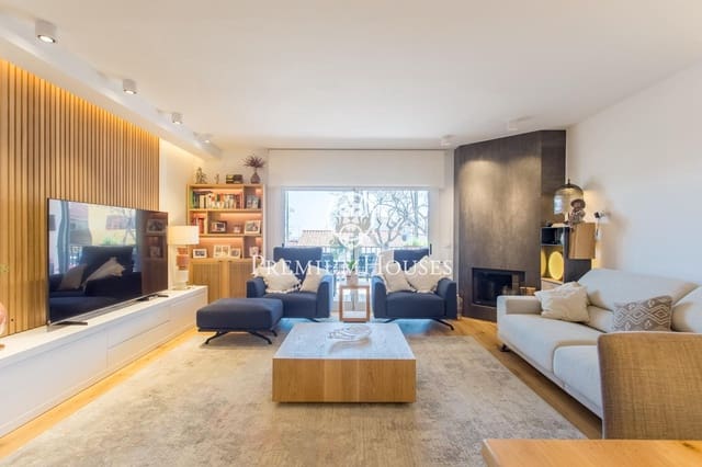 5 soverom Villa til salgs i El Masnou med svømmebasseng garasje - € 1 395 000 (Ref: 9414085)