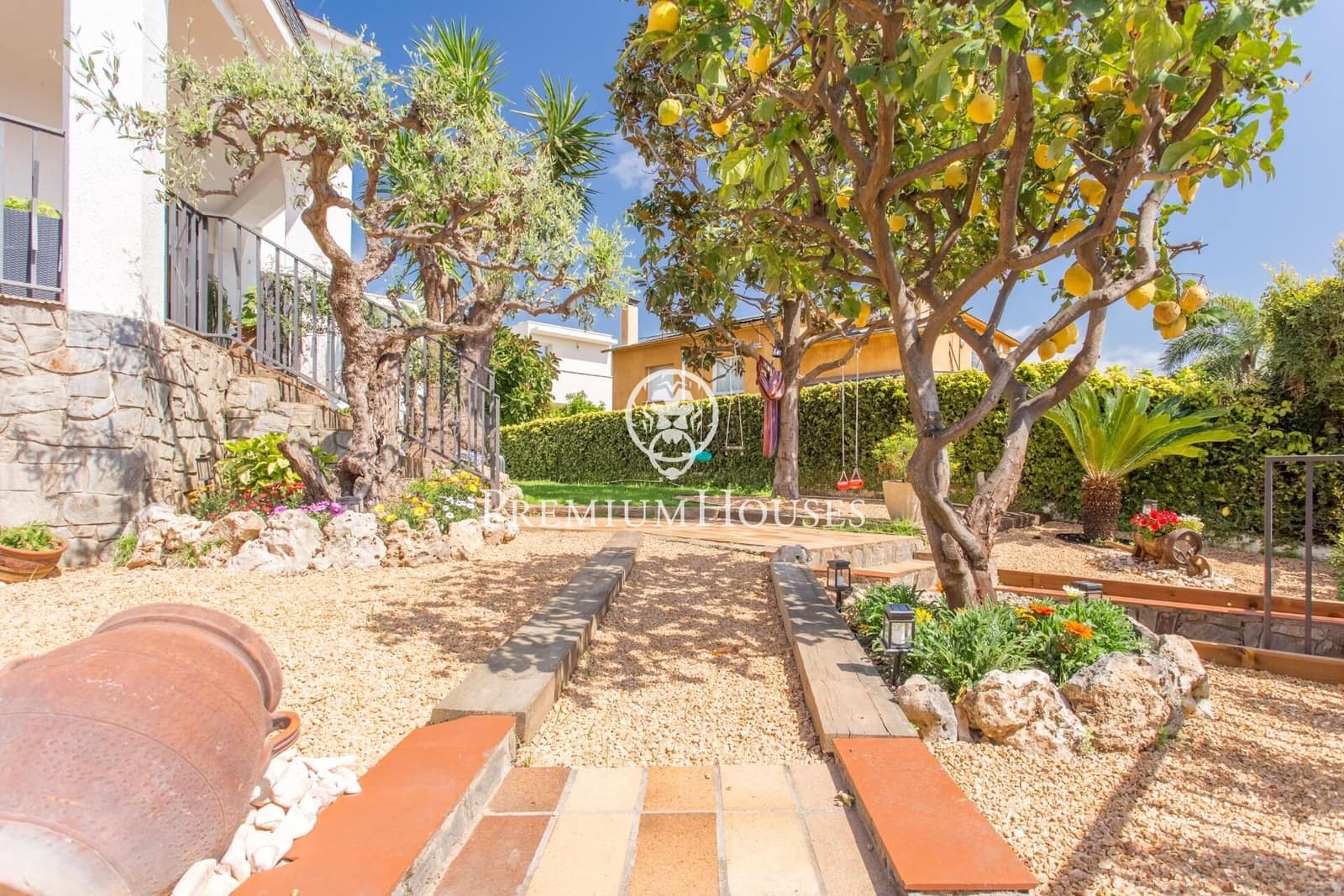 5 soverom Villa til salgs i El Masnou med svømmebasseng garasje - € 1 395 000 (Ref: 9414085)