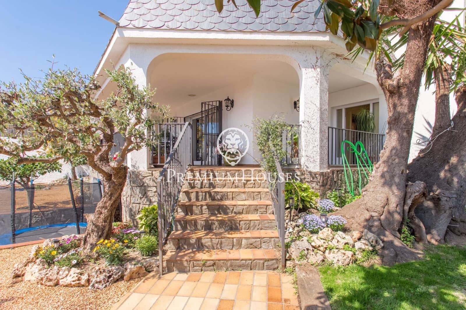 5 soverom Villa til salgs i El Masnou med svømmebasseng garasje - € 1 395 000 (Ref: 9414085)