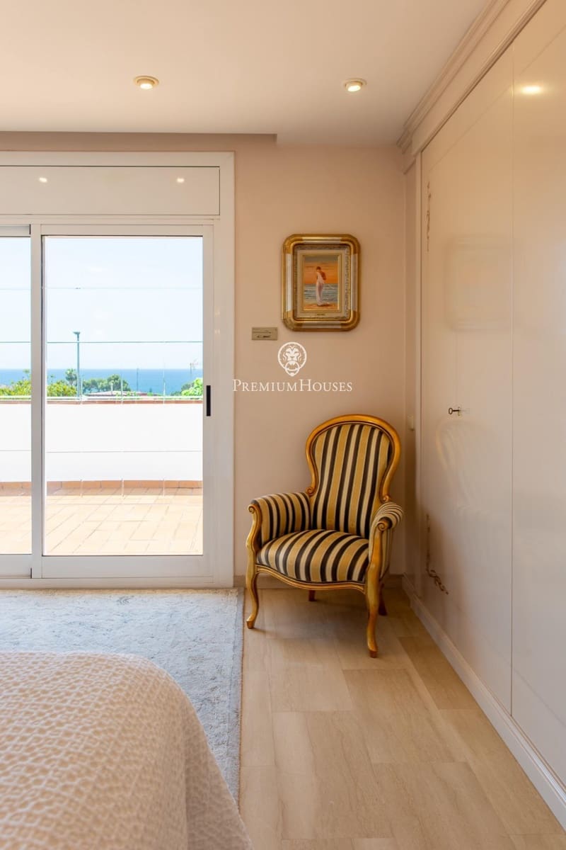 5 soverom Villa til salgs i El Masnou med svømmebasseng garasje - € 1 290 000 (Ref: 9414085)