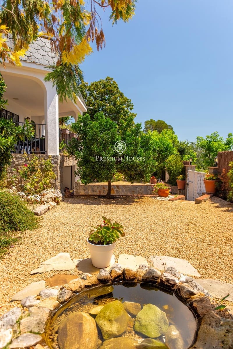 5 soverom Villa til salgs i El Masnou med svømmebasseng garasje - € 1 290 000 (Ref: 9414085)