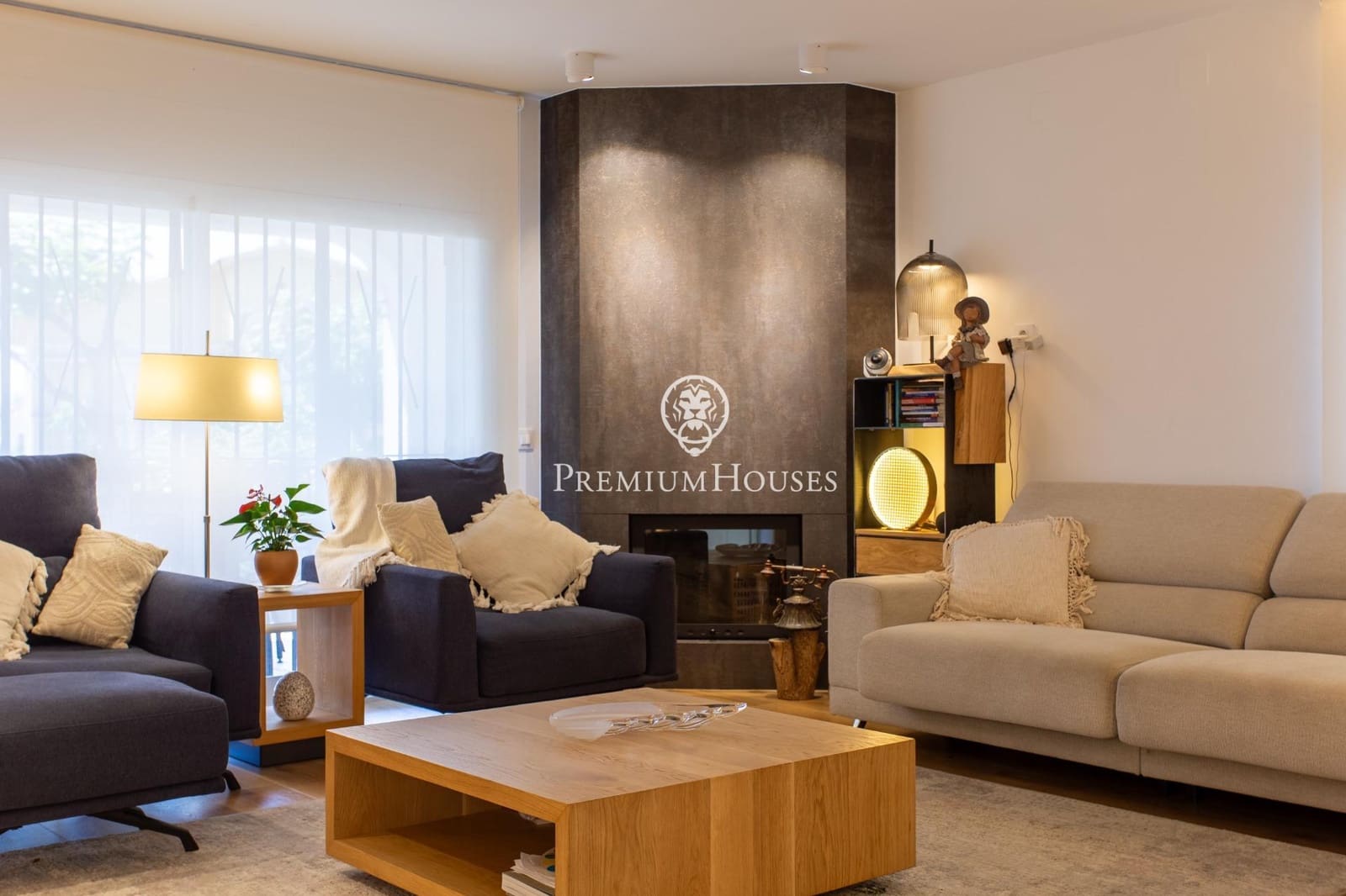 5 soverom Villa til salgs i El Masnou med svømmebasseng garasje - € 1 290 000 (Ref: 9414085)