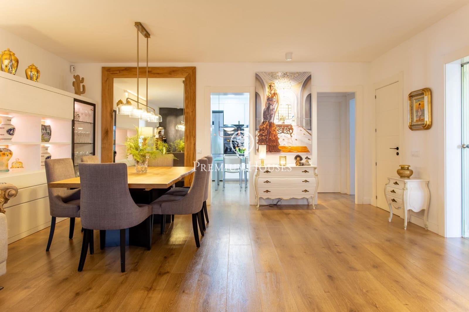 5 soverom Villa til salgs i El Masnou med svømmebasseng garasje - € 1 290 000 (Ref: 9414085)