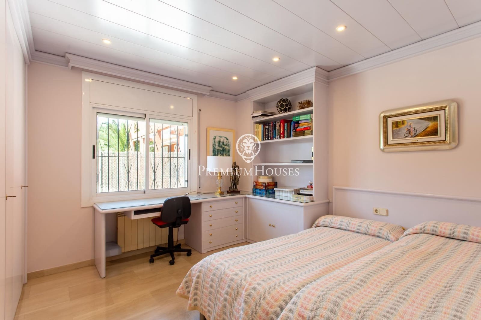 5 soverom Villa til salgs i El Masnou med svømmebasseng garasje - € 1 290 000 (Ref: 9414085)