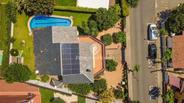 5 sypialnia Willa na sprzedaż w El Masnou z basenem garażem - 1 290 000 € (Ref: 9414085)