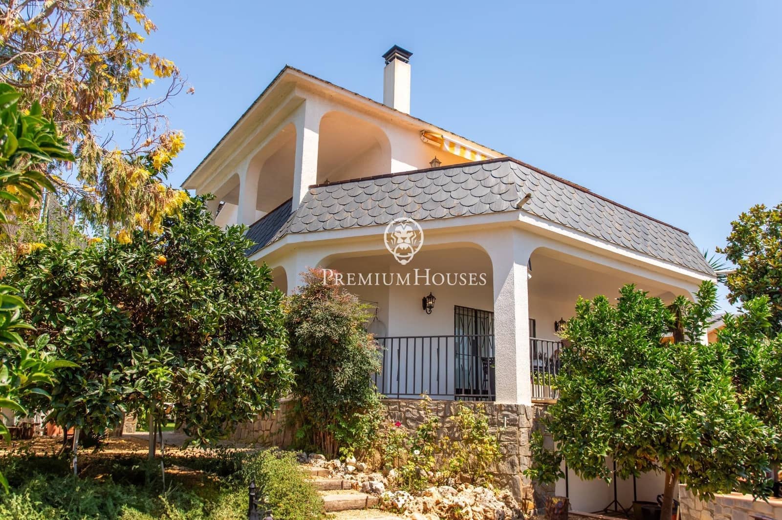 5 soverom Villa til salgs i El Masnou med svømmebasseng garasje - € 1 290 000 (Ref: 9414085)