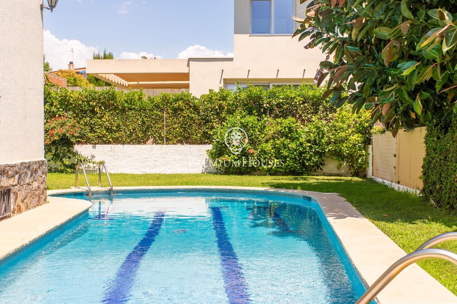 5 soverom Villa til salgs i El Masnou med svømmebasseng garasje - € 1 290 000 (Ref: 9414085)