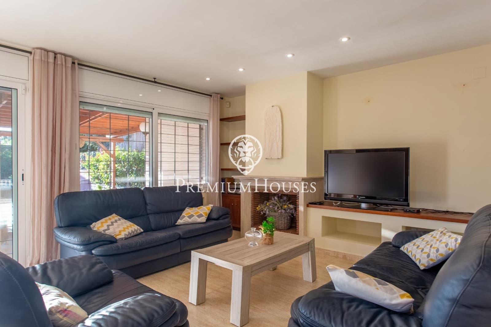 4 soveværelse Villa til salg i Cabrera de Mar med swimmingpool garage - € 845.000 (Ref: 9419743)