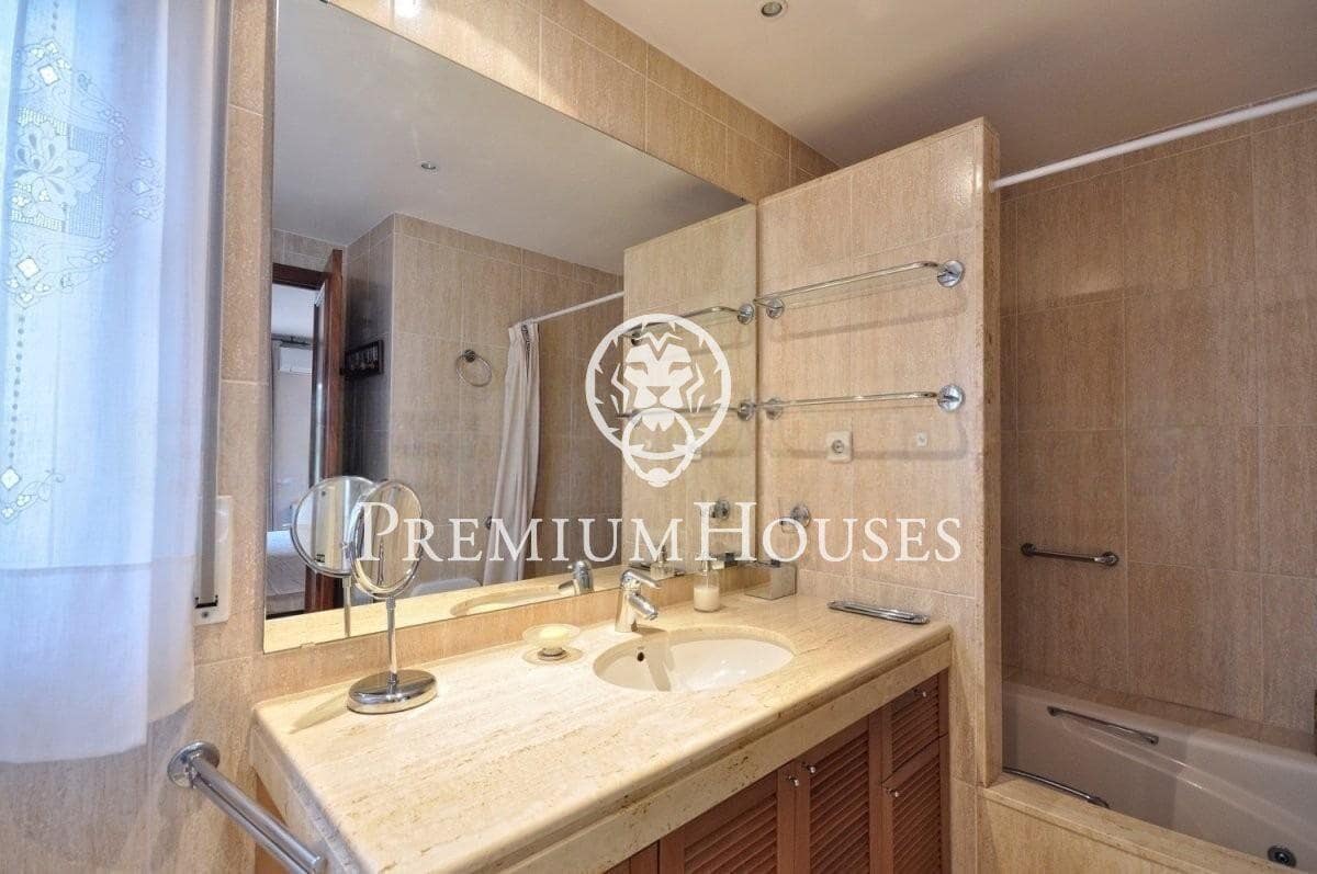 4 quarto Moradia para venda em Cabrera de Mar com piscina garagem - 845 000 € (Ref: 9419743)