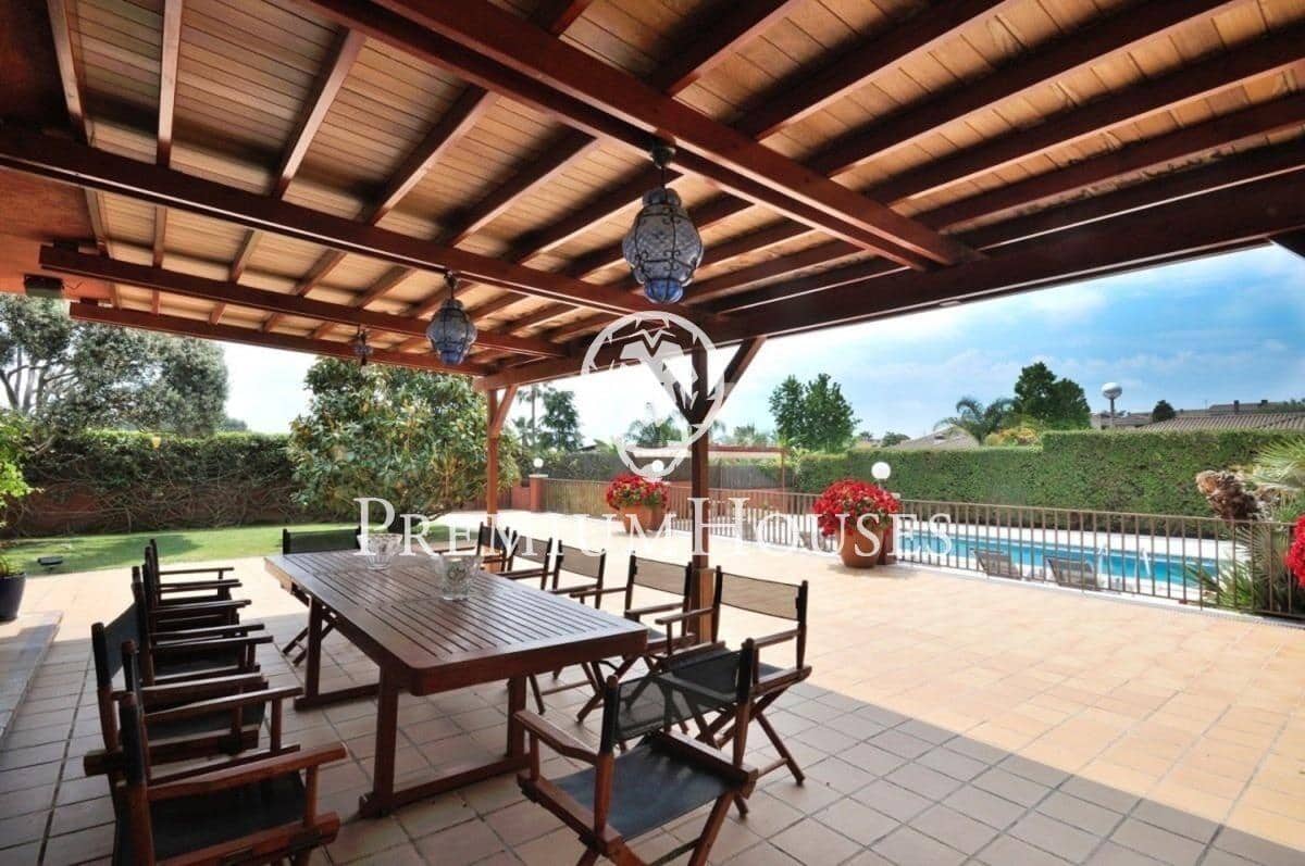 4 quarto Moradia para venda em Cabrera de Mar com piscina garagem - 845 000 € (Ref: 9419743)