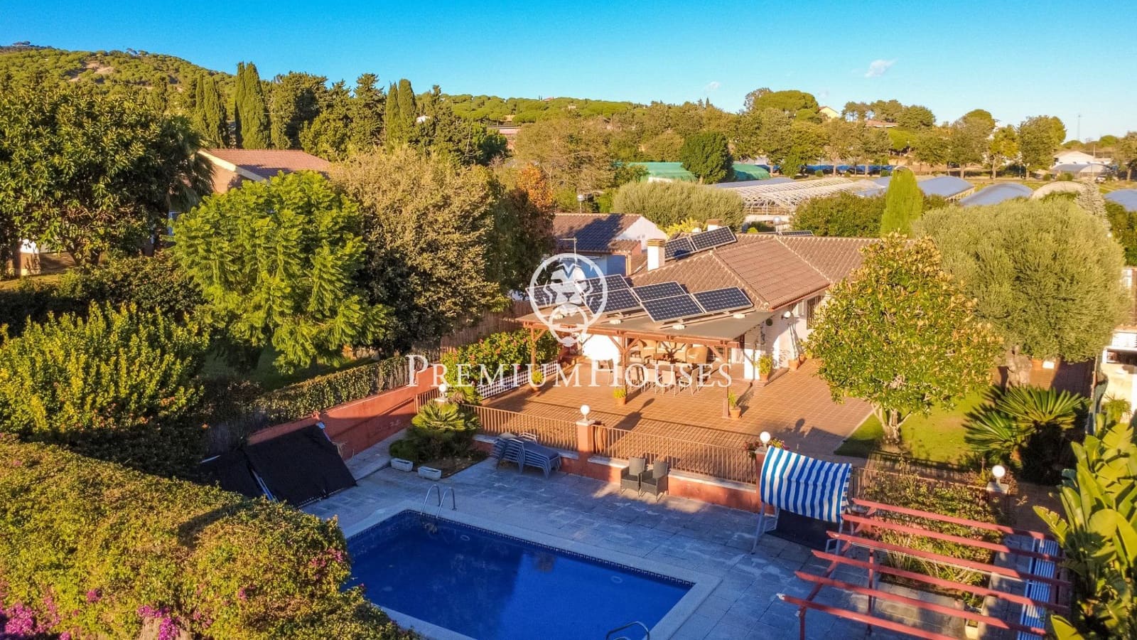 4 quarto Moradia para venda em Cabrera de Mar com piscina garagem - 845 000 € (Ref: 9419743)