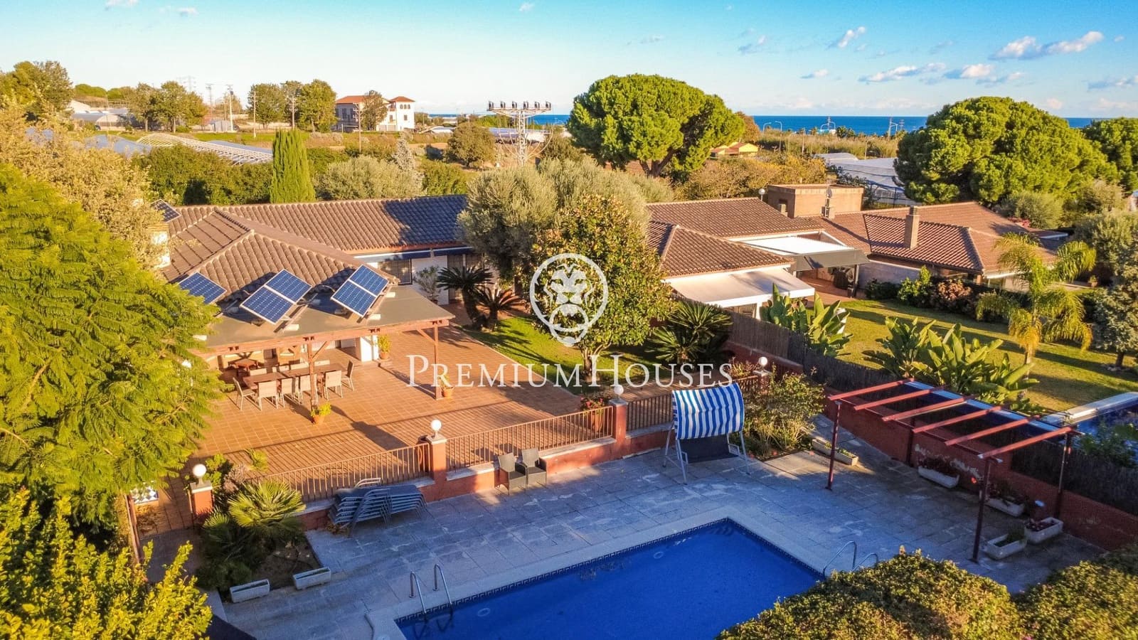 4 quarto Moradia para venda em Cabrera de Mar com piscina garagem - 845 000 € (Ref: 9419743)