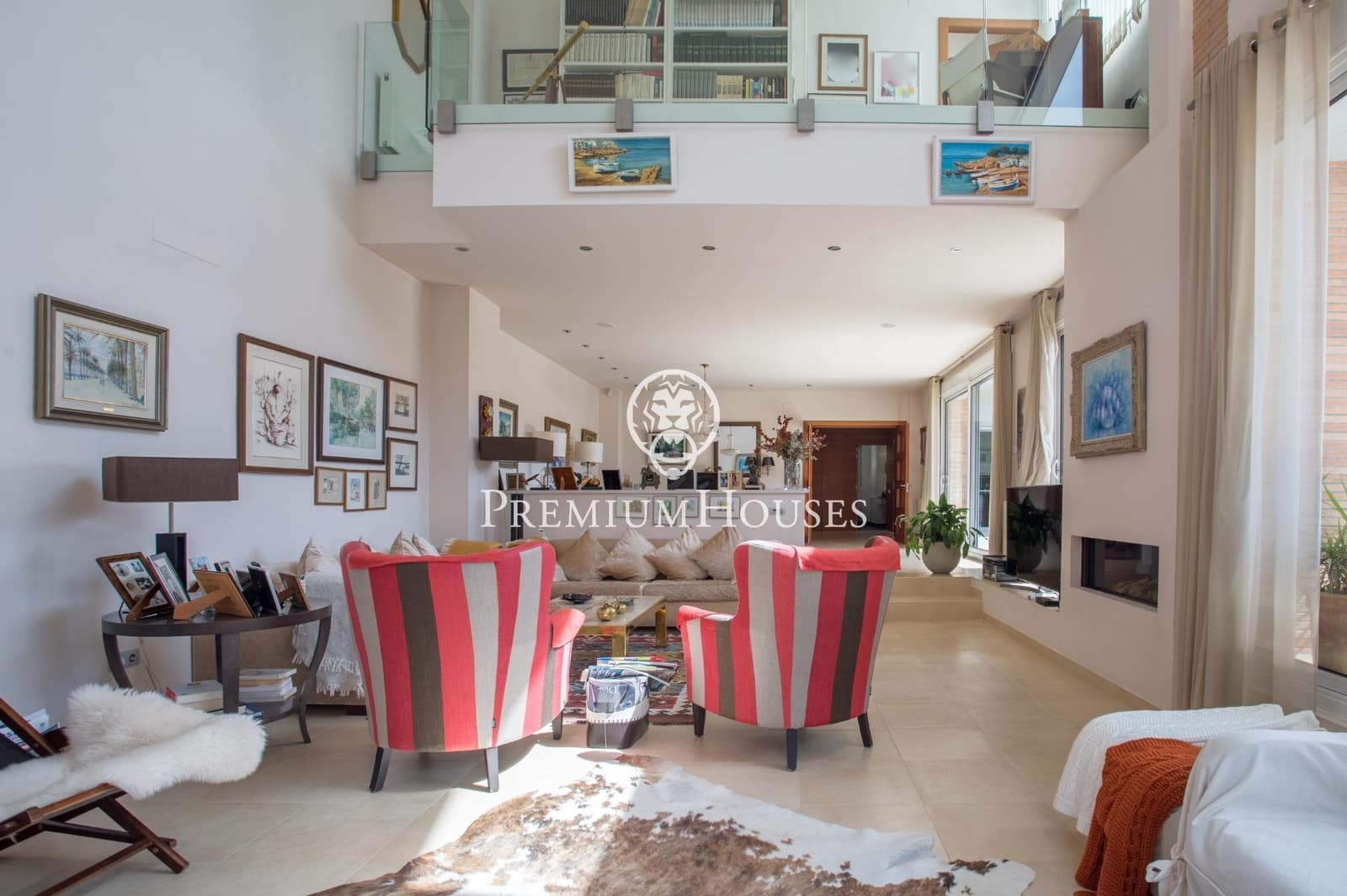 5 soverom Villa til salgs i Vallromanes med svømmebasseng garasje - € 1 900 000 (Ref: 9427204)