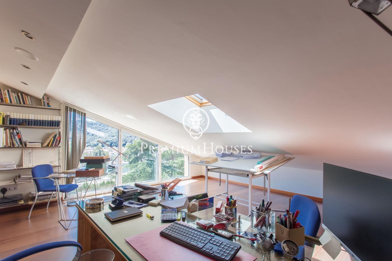 5 soverom Villa til salgs i Vallromanes med svømmebasseng garasje - € 1 900 000 (Ref: 9427204)