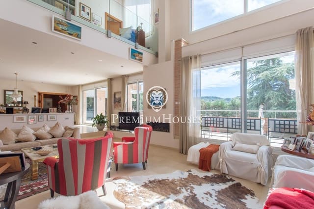 5 soverom Villa til salgs i Vallromanes med svømmebasseng garasje - € 1 900 000 (Ref: 9427204)