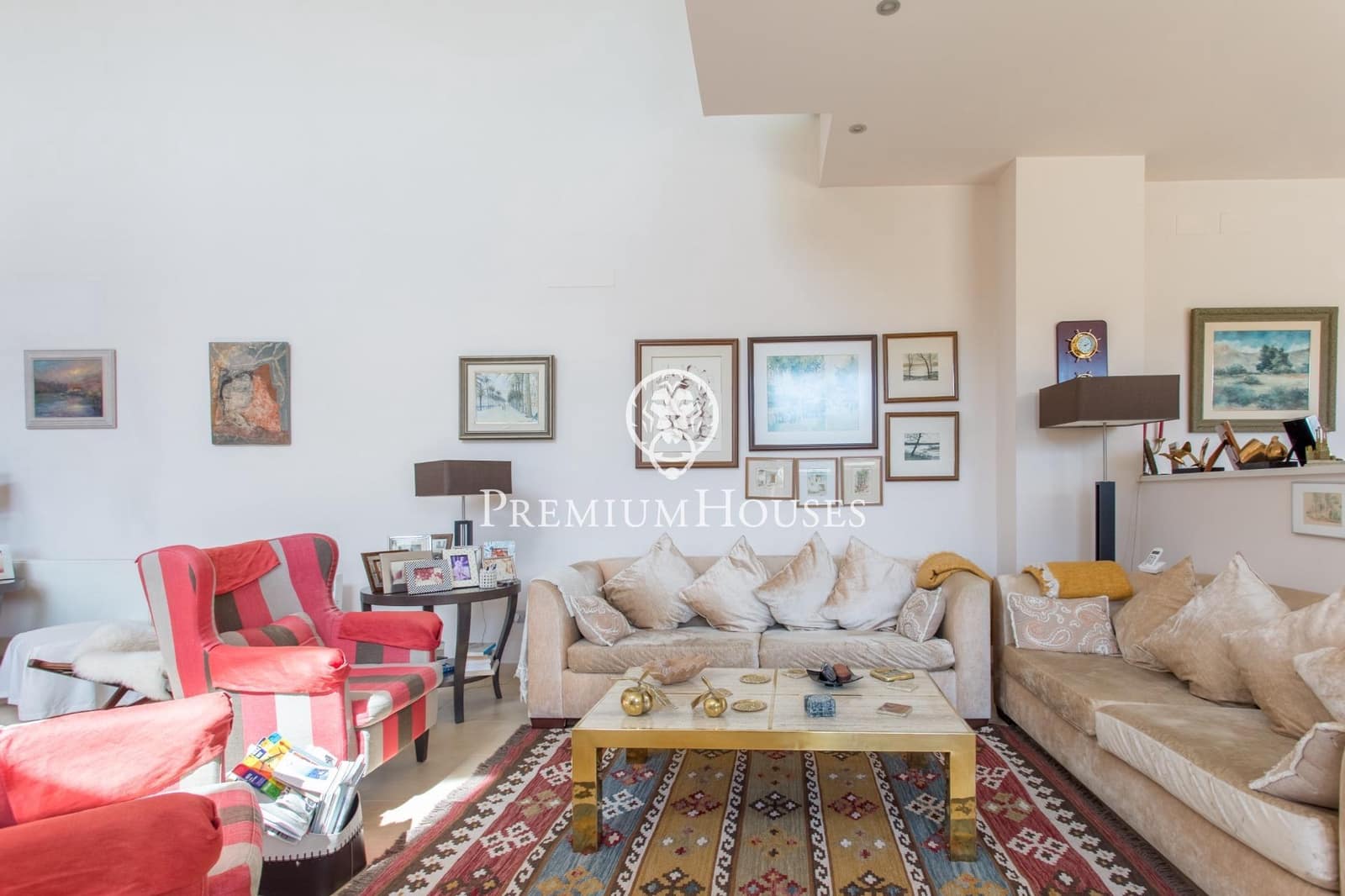 5 soverom Villa til salgs i Vallromanes med svømmebasseng garasje - € 1 900 000 (Ref: 9427204)