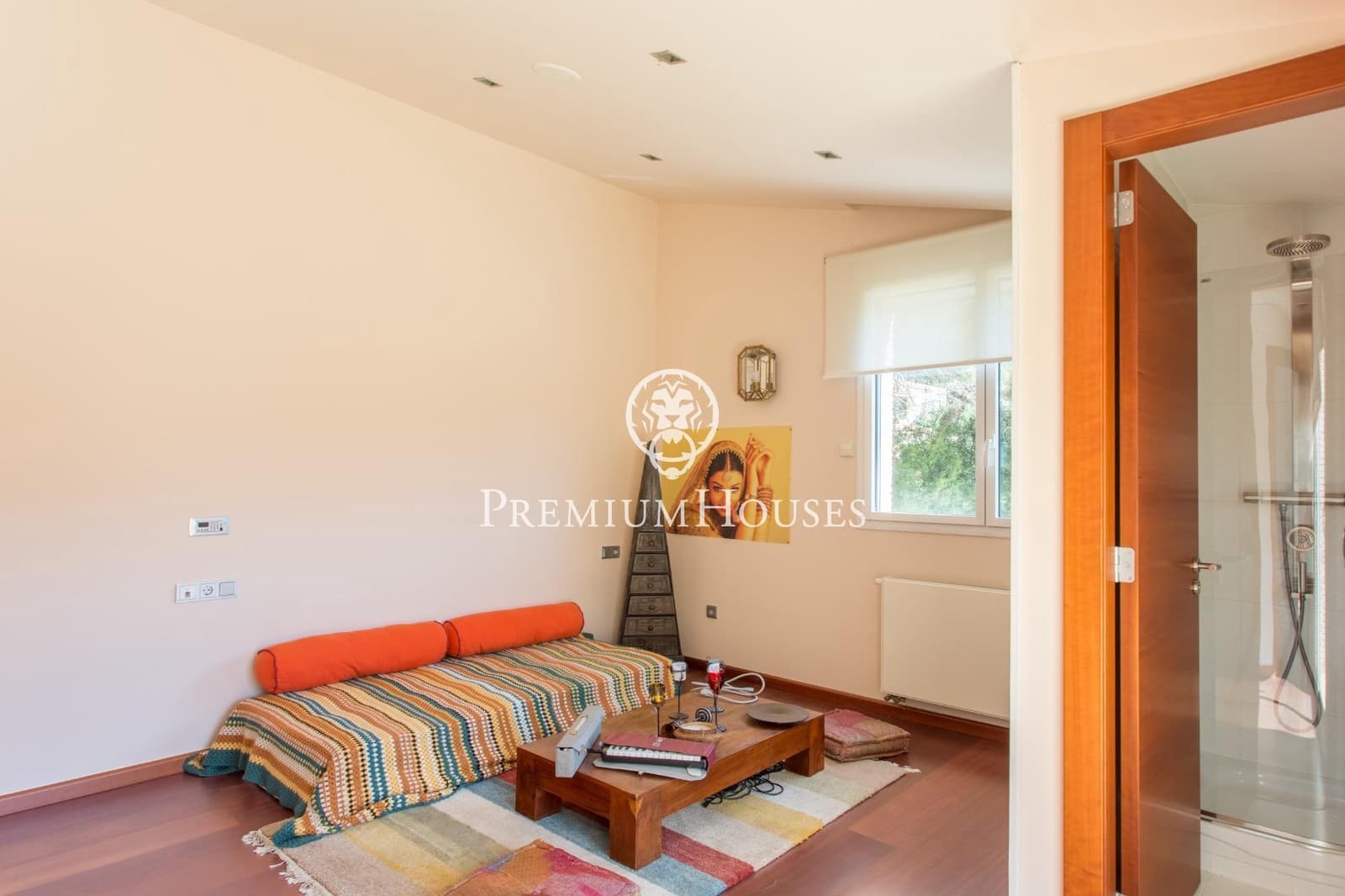 5 soverom Villa til salgs i Vallromanes med svømmebasseng garasje - € 1 900 000 (Ref: 9427204)