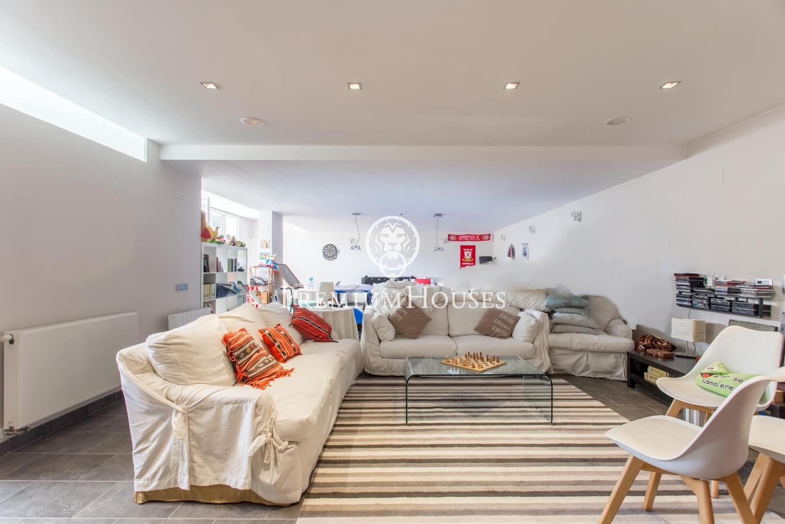 5 soverom Villa til salgs i Vallromanes med svømmebasseng garasje - € 1 900 000 (Ref: 9427204)