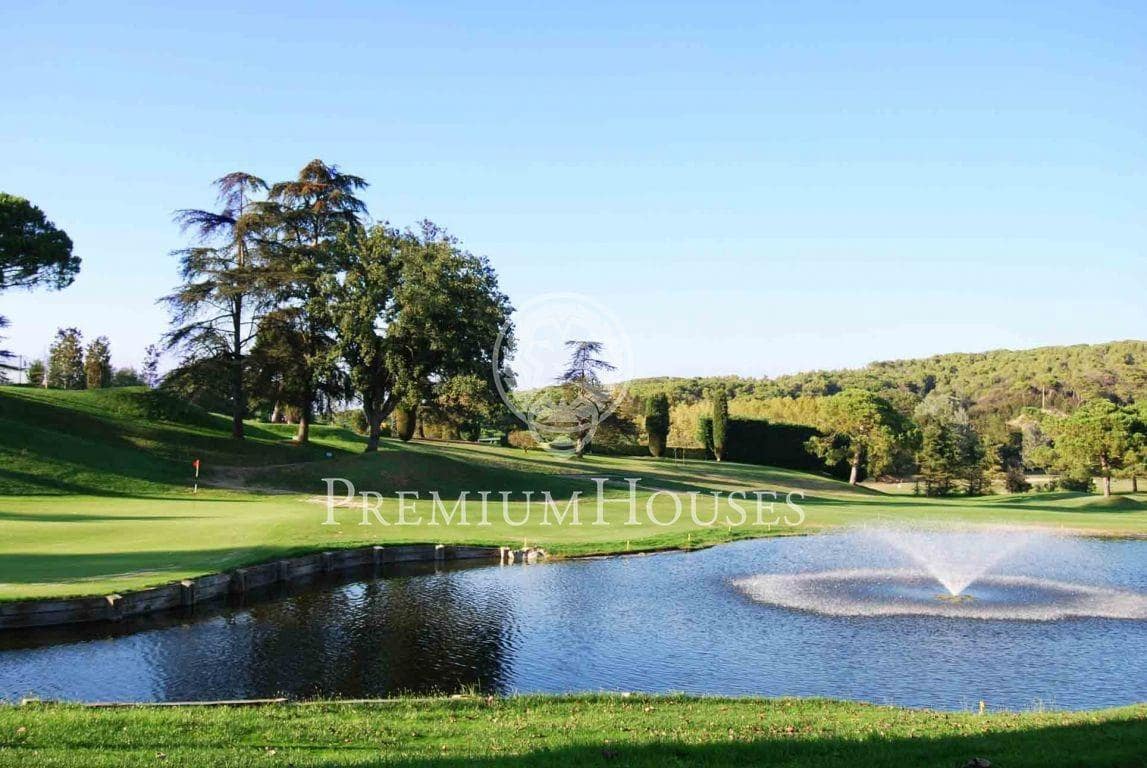 5 soverom Villa til salgs i Vallromanes med svømmebasseng garasje - € 1 900 000 (Ref: 9427204)