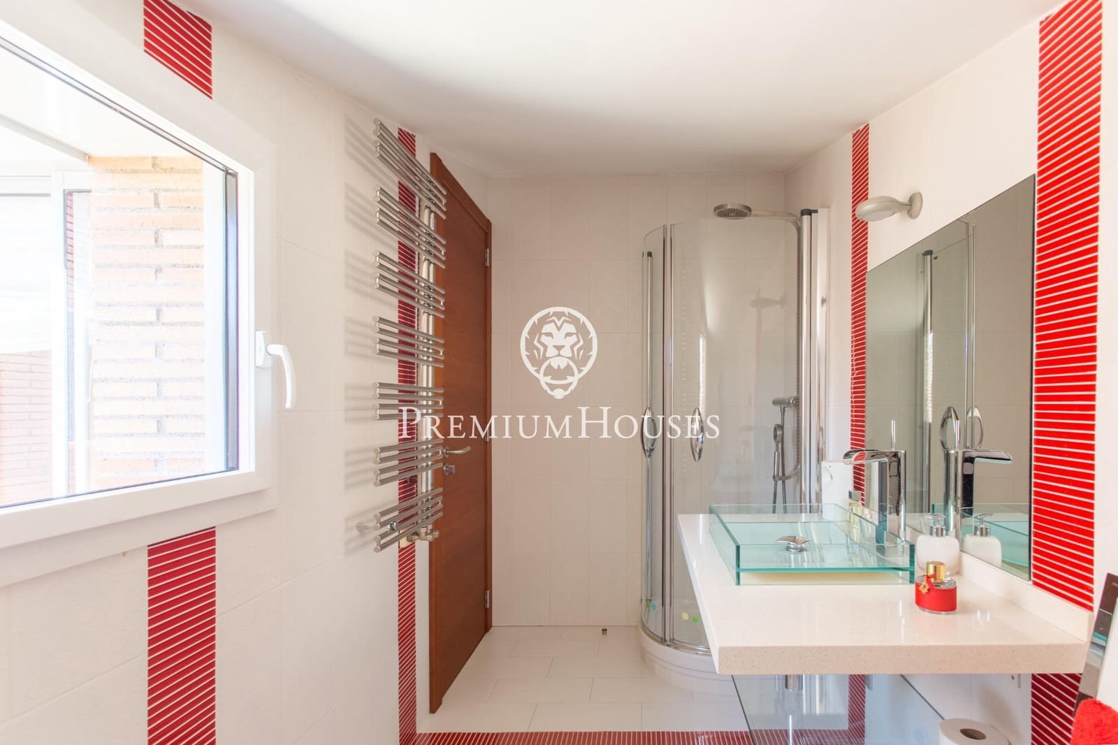 5 soverom Villa til salgs i Vallromanes med svømmebasseng garasje - € 1 900 000 (Ref: 9427204)