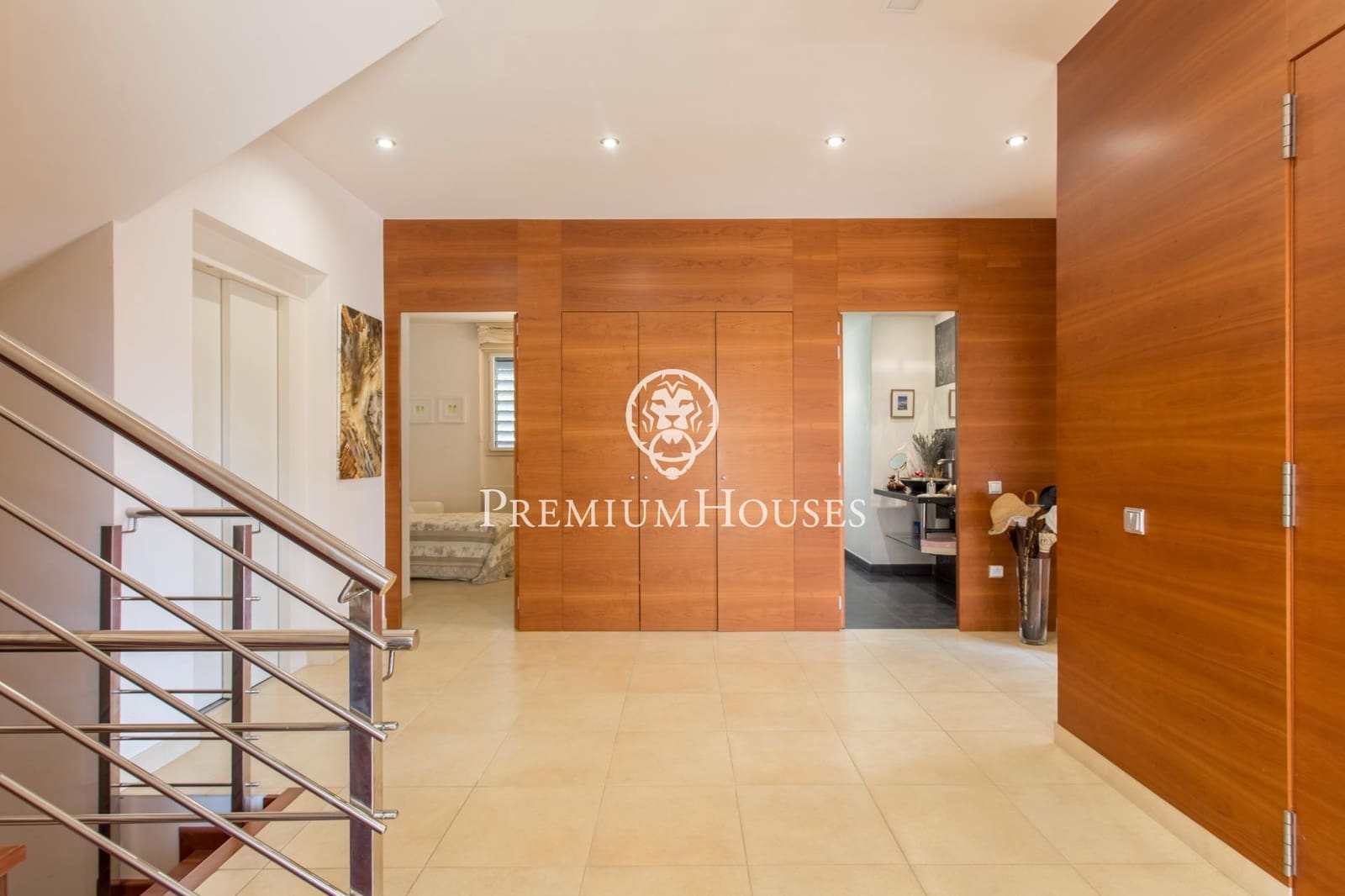 5 soverom Villa til salgs i Vallromanes med svømmebasseng garasje - € 1 900 000 (Ref: 9427204)