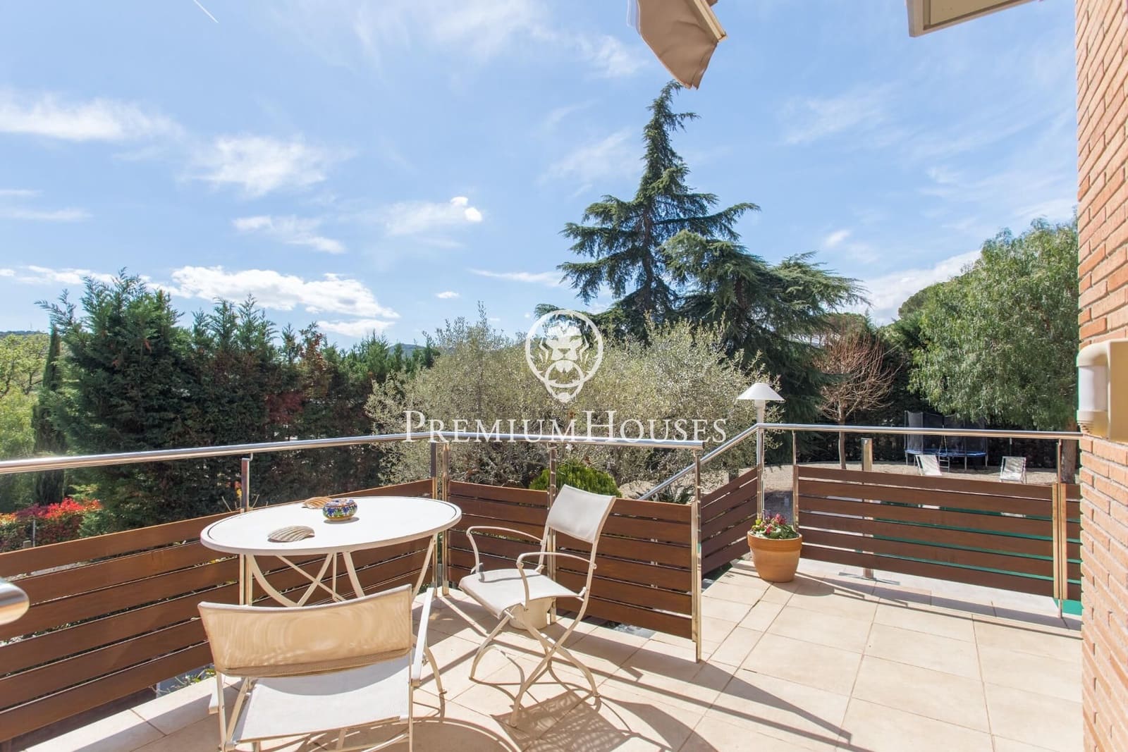 5 soverom Villa til salgs i Vallromanes med svømmebasseng garasje - € 1 900 000 (Ref: 9427204)