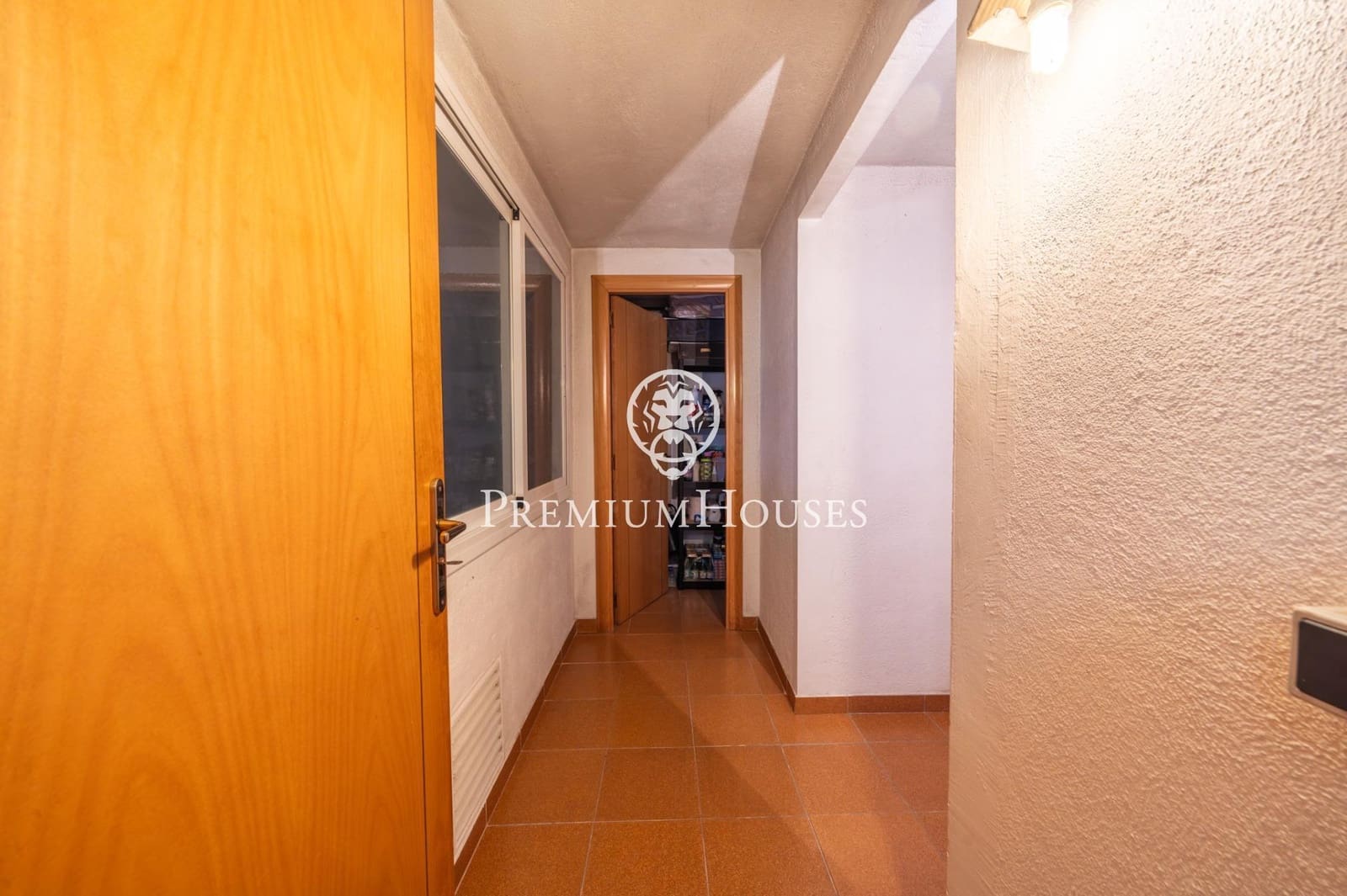 5 slaapkamer Villa te koop in Canet de Mar met zwembad garage - € 1.350.000 (Ref: 9436309)