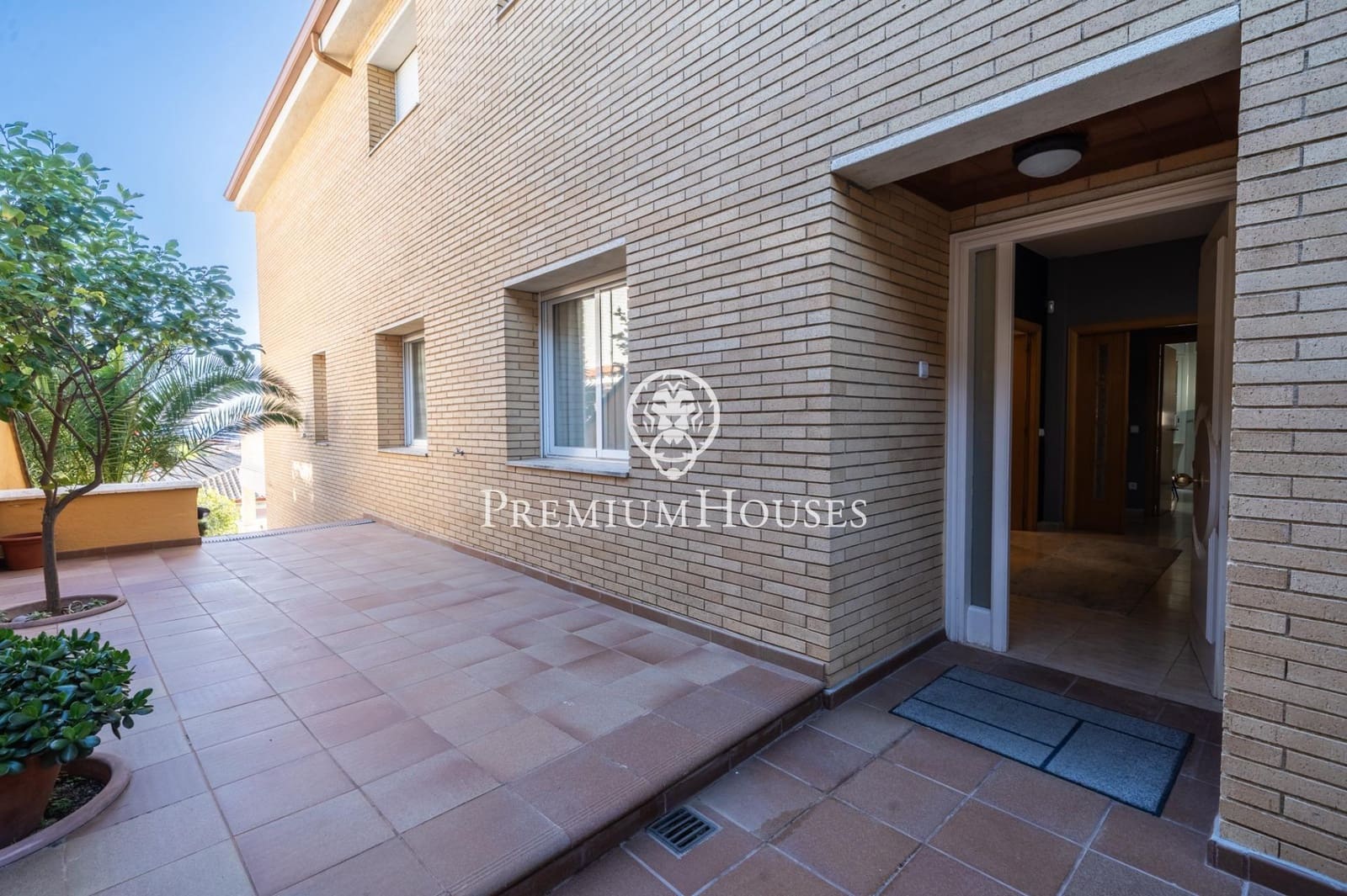 5 slaapkamer Villa te koop in Canet de Mar met zwembad garage - € 1.350.000 (Ref: 9436309)