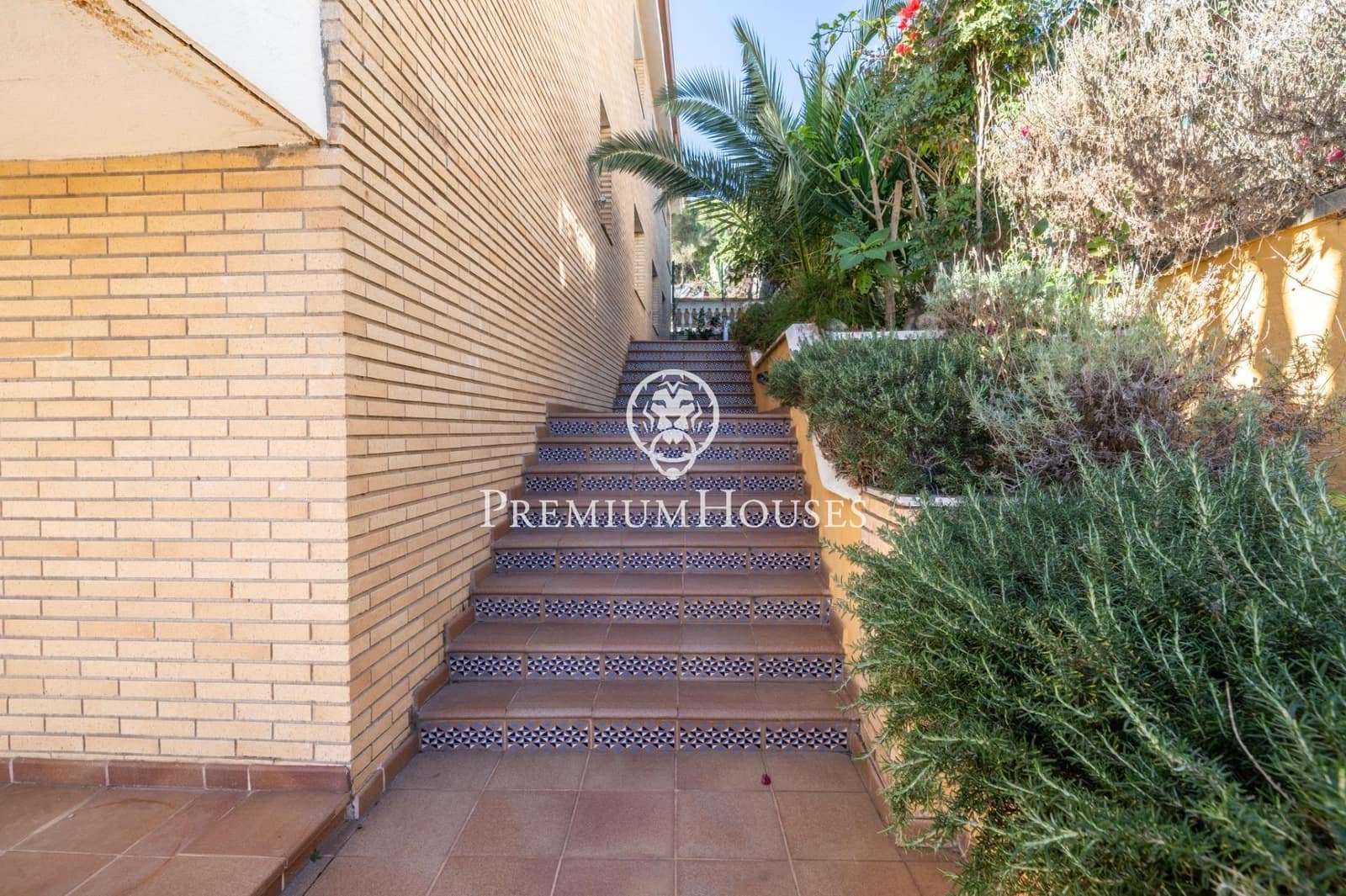 5 slaapkamer Villa te koop in Canet de Mar met zwembad garage - € 1.350.000 (Ref: 9436309)