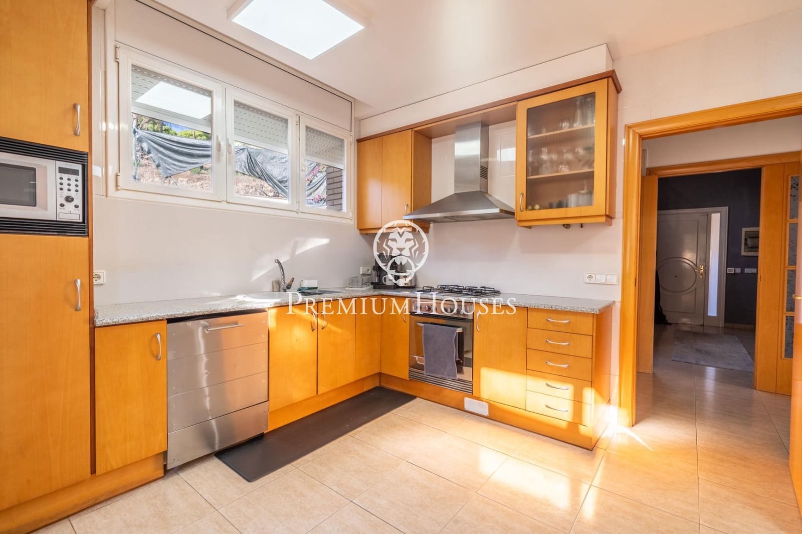 5 slaapkamer Villa te koop in Canet de Mar met zwembad garage - € 1.350.000 (Ref: 9436309)