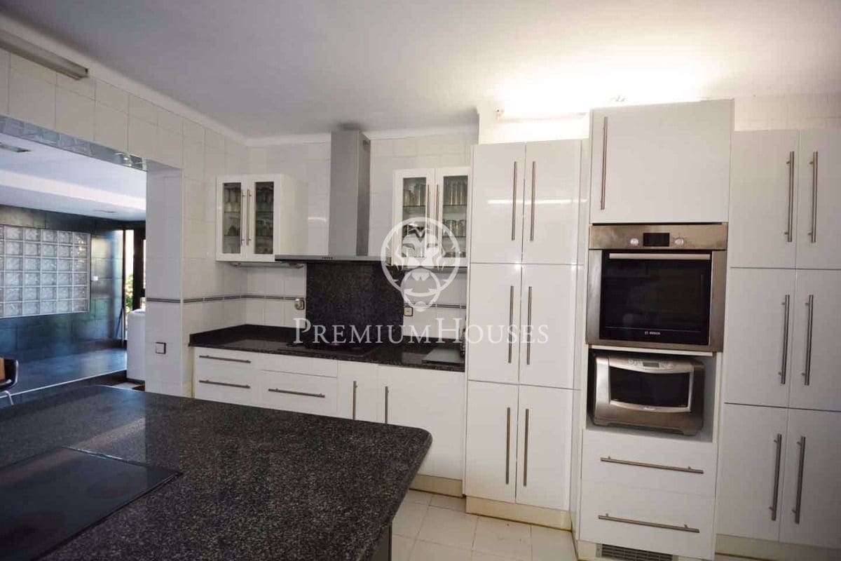 12 slaapkamer Finca/Landhuis te koop in Alella met zwembad garage - € 1.395.000 (Ref: 9436310)
